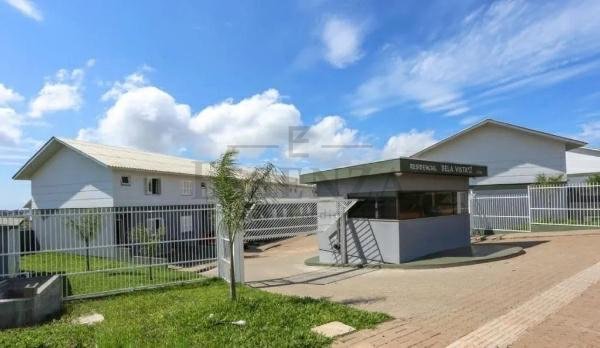 Sobrado 03 Dorm