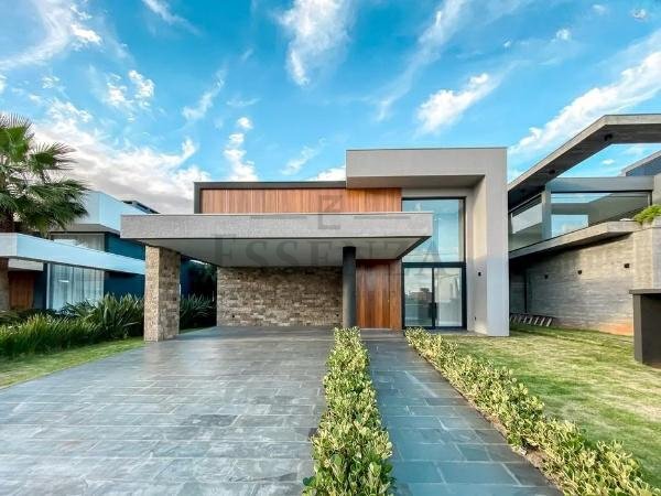Casas condomínio Reserva das Águas