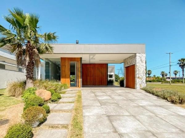 Casas condomínio Reserva das Águas